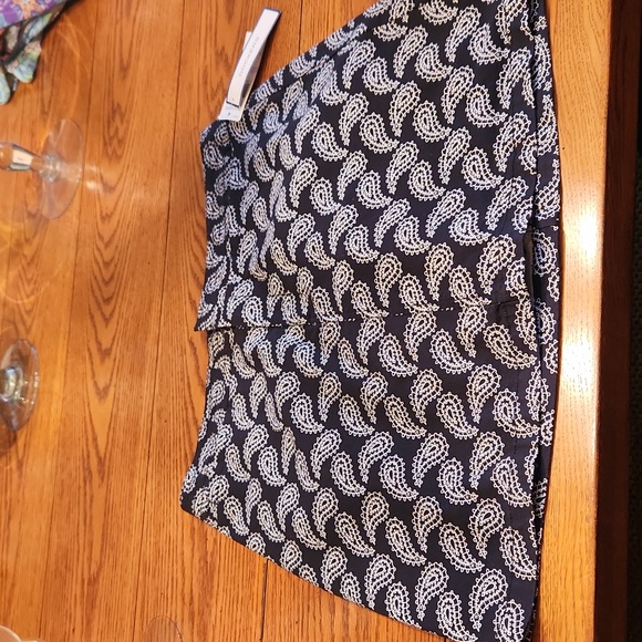 BRAND NEW, Paisley Docker Skorts, Size 6, great for Spring/Summer - Picture 1 of 8